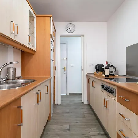 2 Bedroom In *